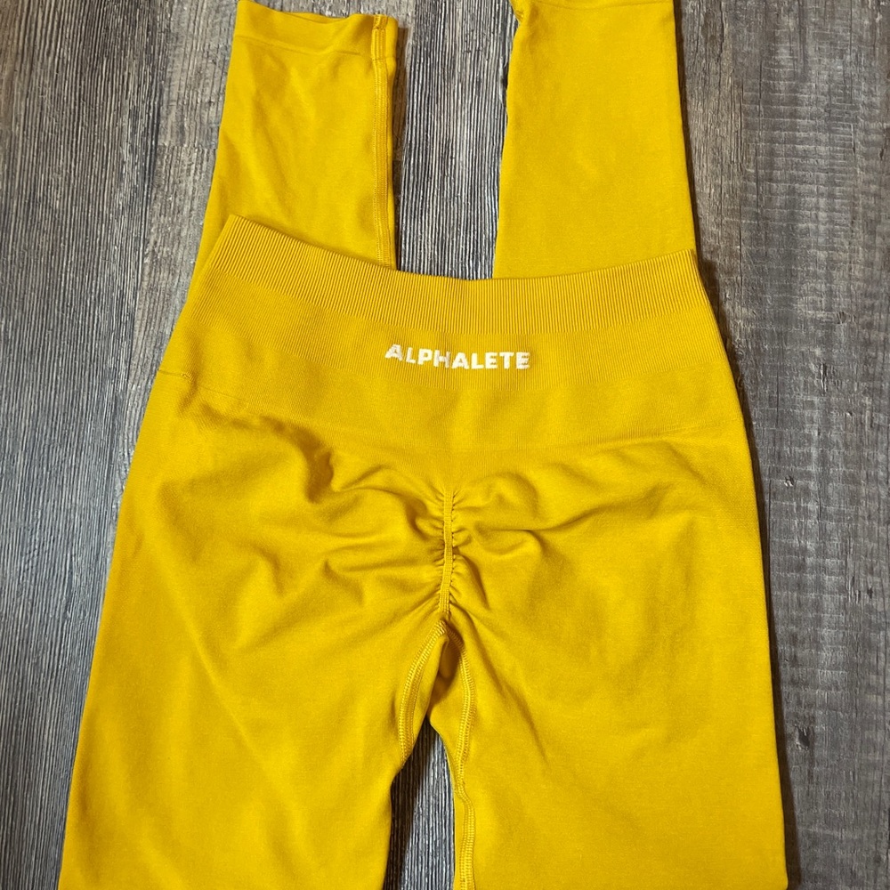 Alphalete amplify leggings